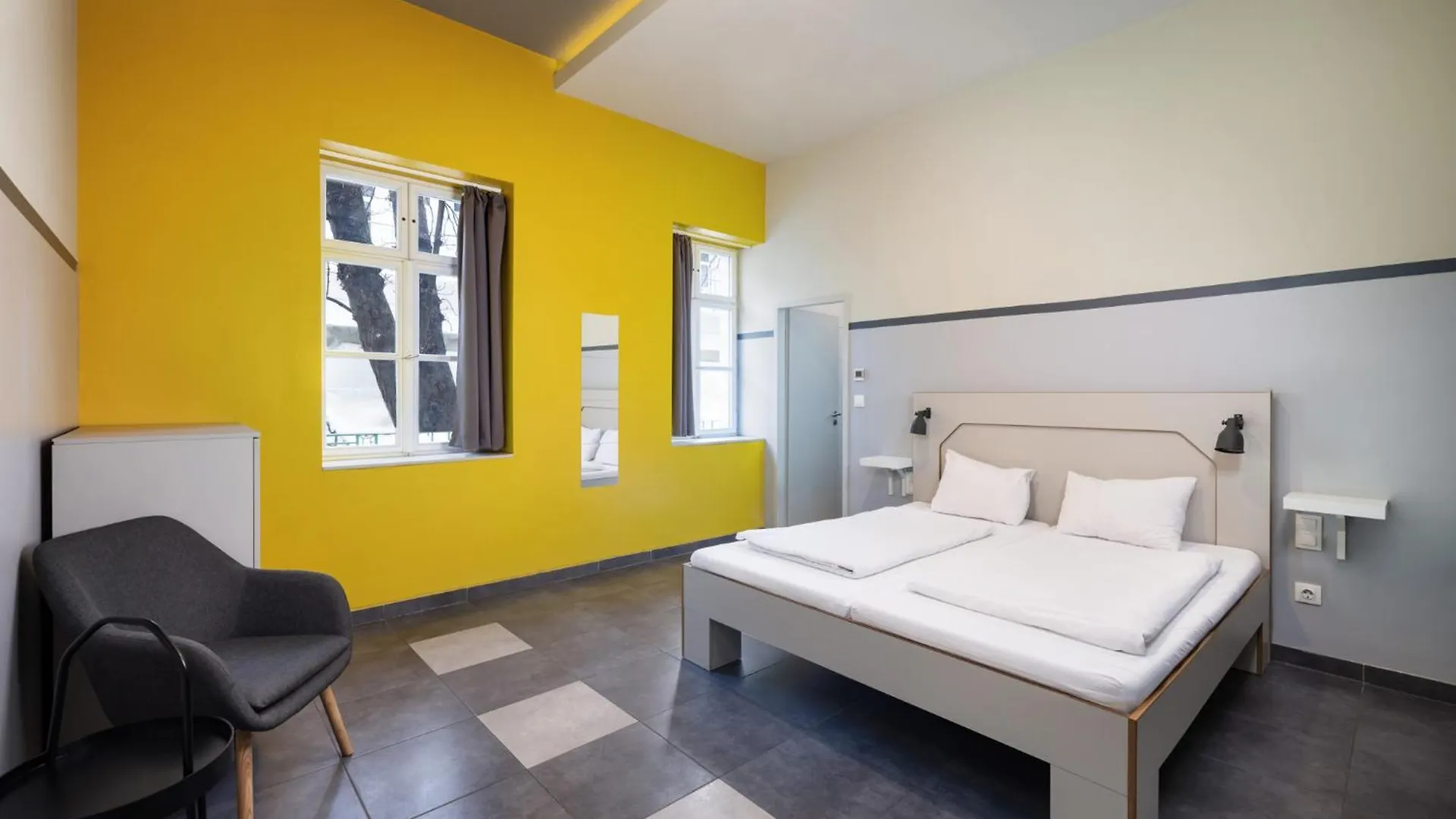The Hive Party Hostel בודפשט